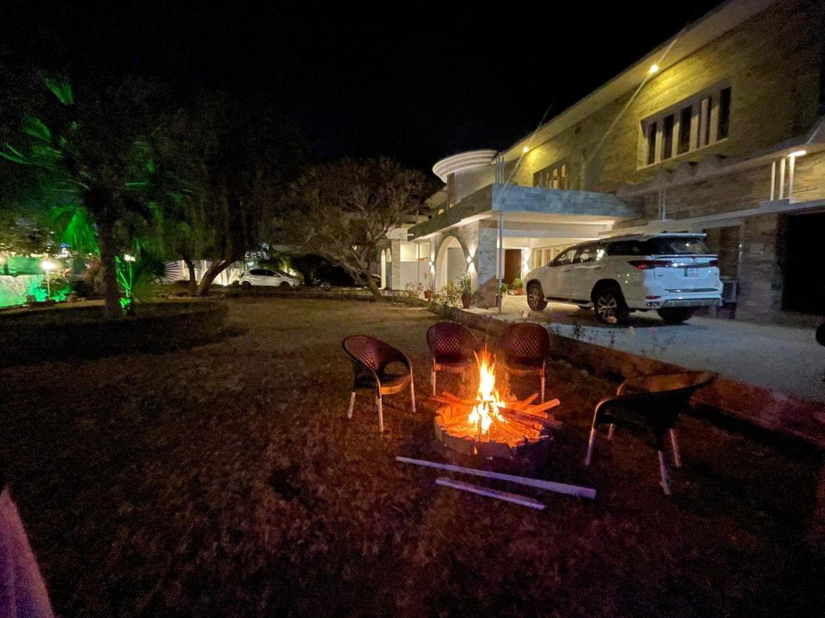 Laca Sa Lodge Opp Canturus Mall Islamabad Luaran gambar