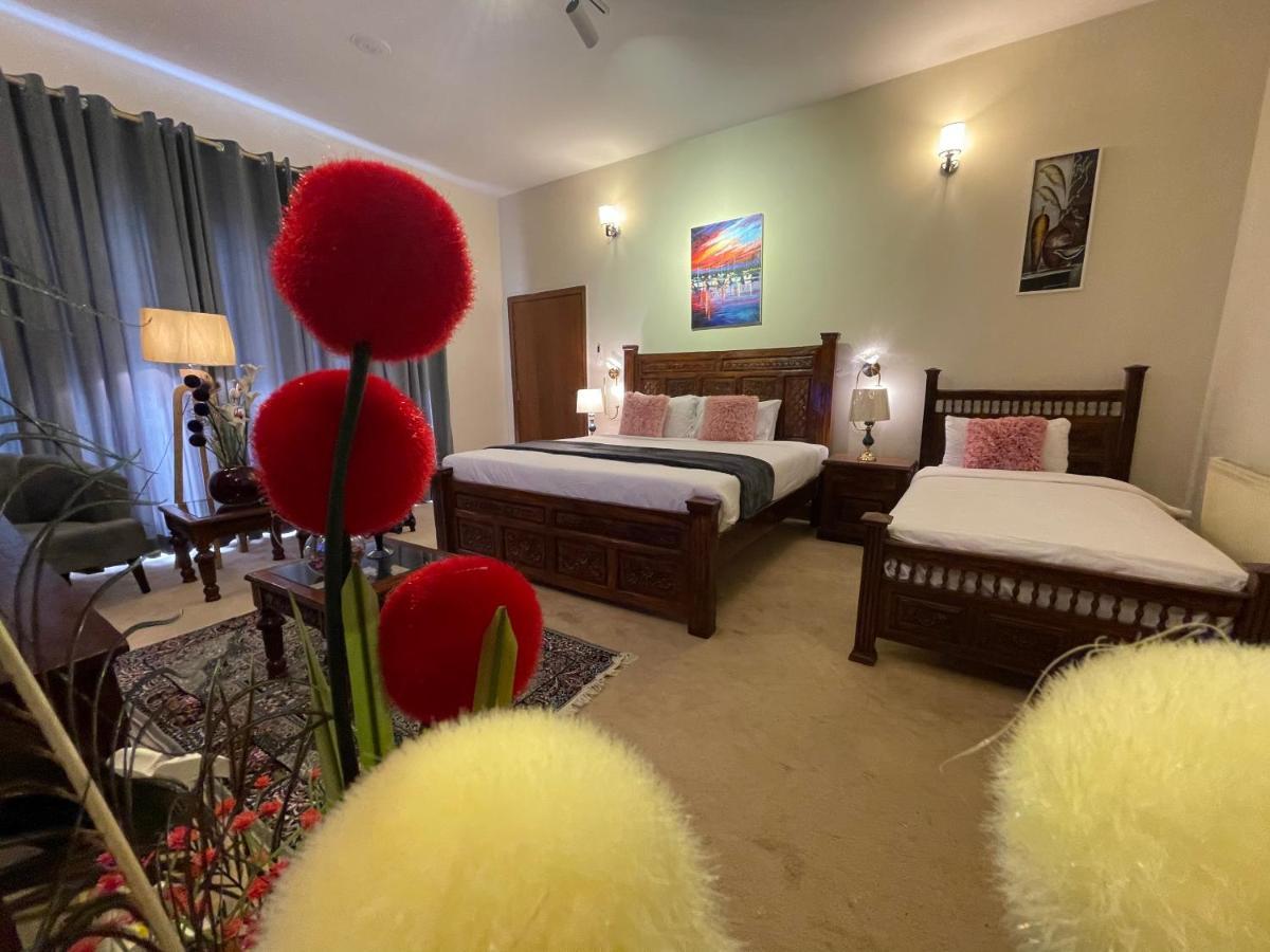Laca Sa Lodge Opp Canturus Mall Islamabad Luaran gambar