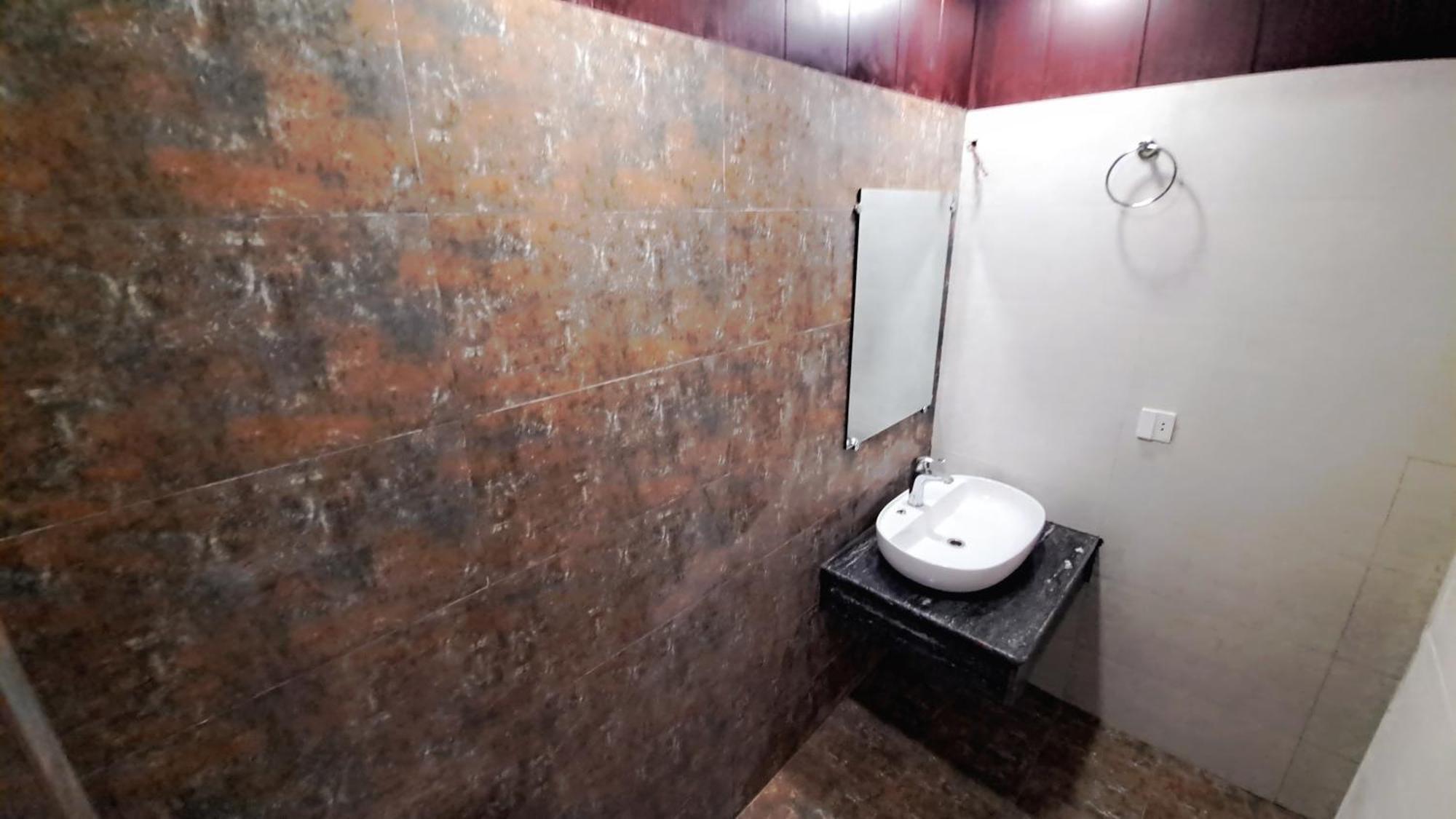 Laca Sa Lodge Opp Canturus Mall Islamabad Luaran gambar