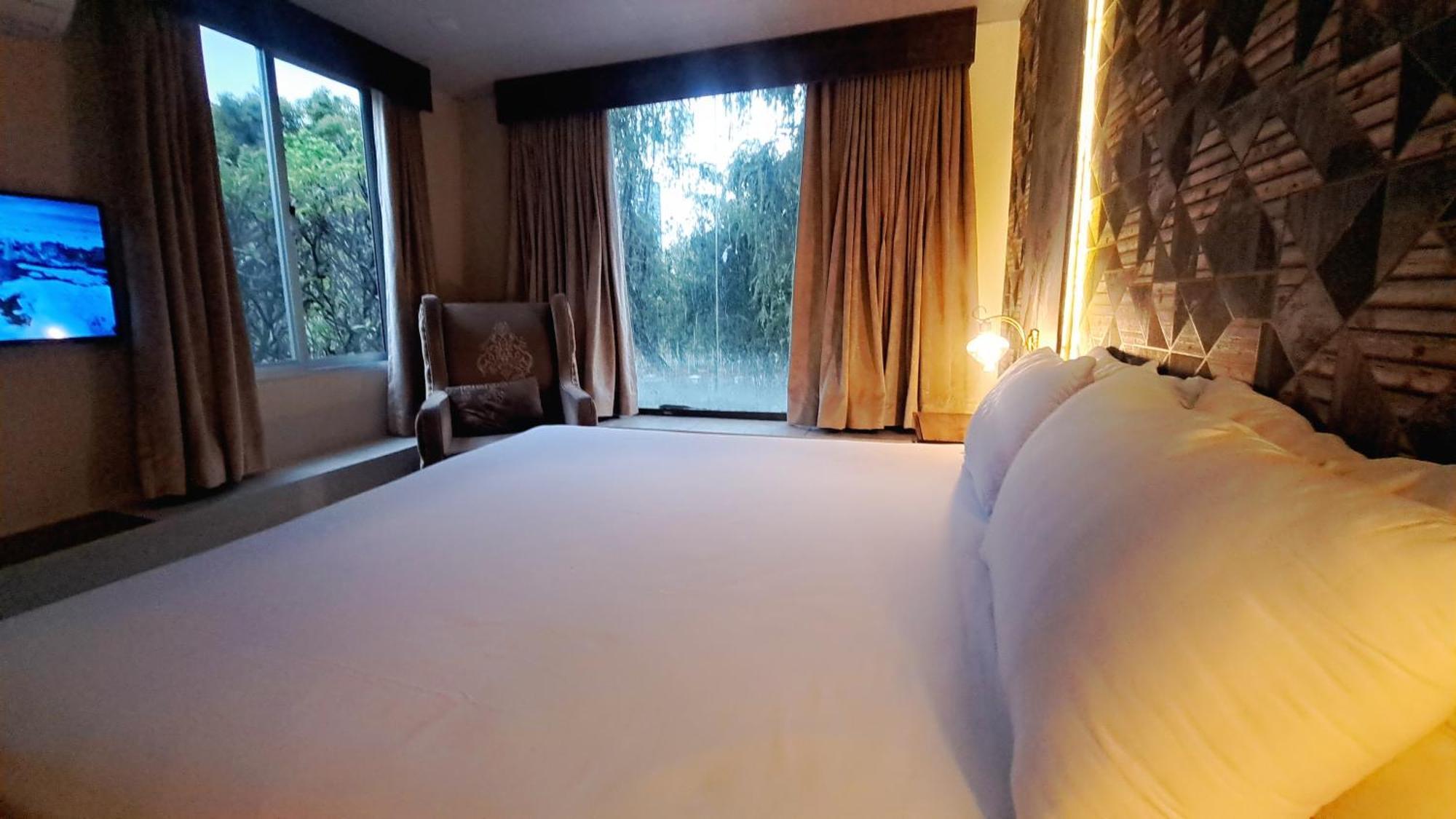 Laca Sa Lodge Opp Canturus Mall Islamabad Luaran gambar