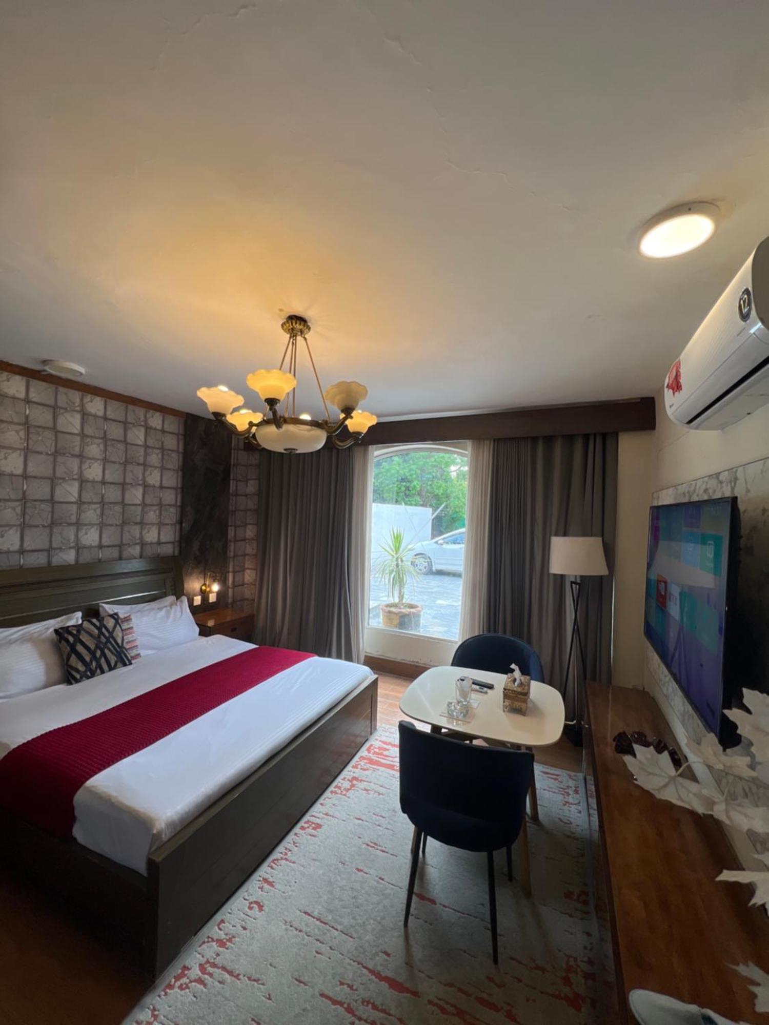 Laca Sa Lodge Opp Canturus Mall Islamabad Luaran gambar