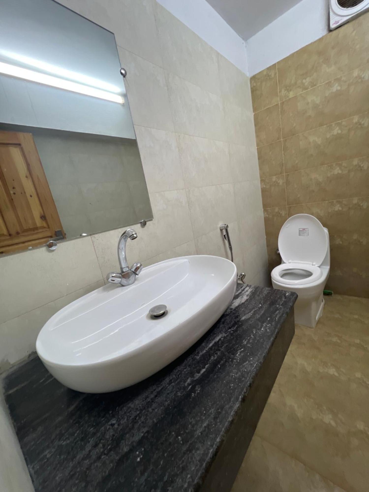 Laca Sa Lodge Opp Canturus Mall Islamabad Luaran gambar